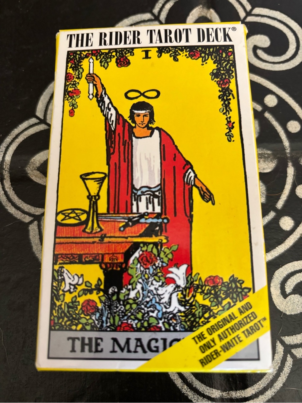 The Rider Tarot Deck Box - Yellow Back